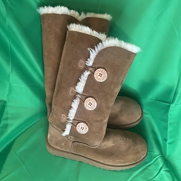 Bailey Button Triplet II Boot. Size 9. Preowned - Picture 5 of 6